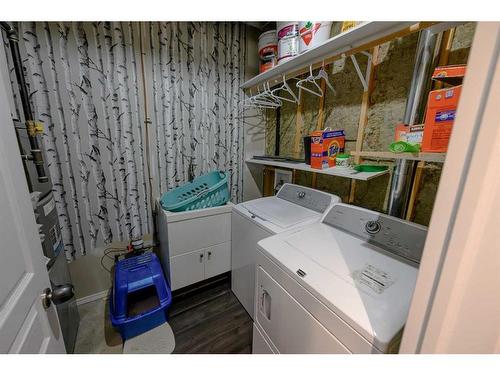 12303 103 Street, Grande Prairie, AB - Indoor Photo Showing Laundry Room