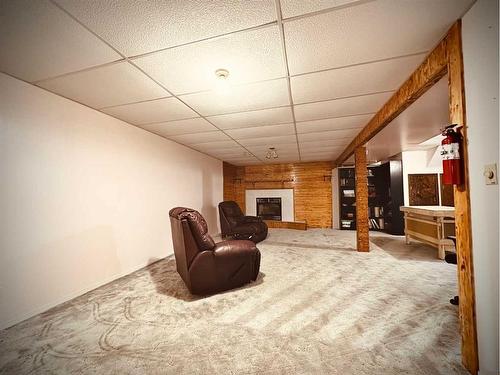 9126 128 Avenue, Peace River, AB - Indoor Photo Showing Other Room