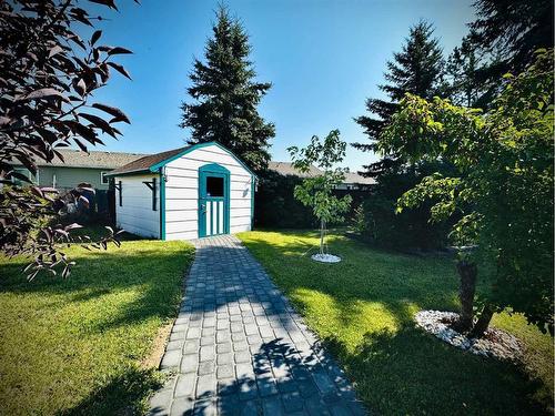 9126 128 Avenue, Peace River, AB - Outdoor