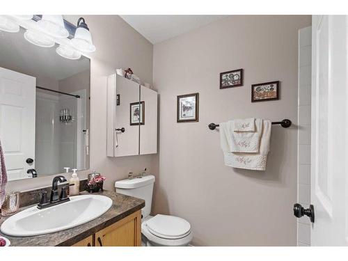 7114 87B Street, Grande Prairie, AB - Indoor Photo Showing Bathroom