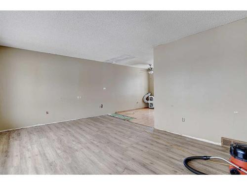 11106 95 Street, Grande Prairie, AB - Indoor Photo Showing Other Room