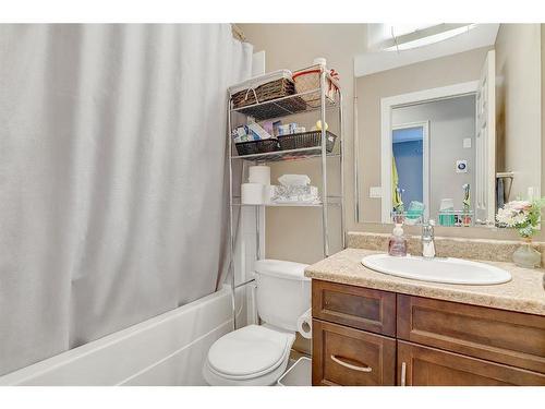 11426 72 Avenue, Grande Prairie, AB - Indoor Photo Showing Bathroom