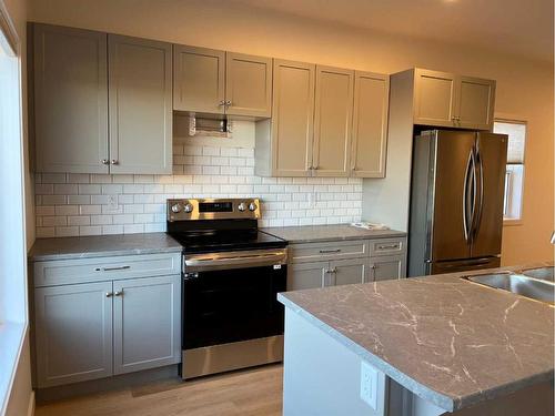 218-11850 84 Avenue, Grande Prairie, AB - Indoor Photo Showing Kitchen