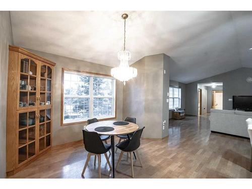 9129 135 Ave, Peace River, AB - Indoor Photo Showing Dining Room