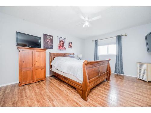 6218 90 Street, Grande Prairie, AB - Indoor Photo Showing Bedroom