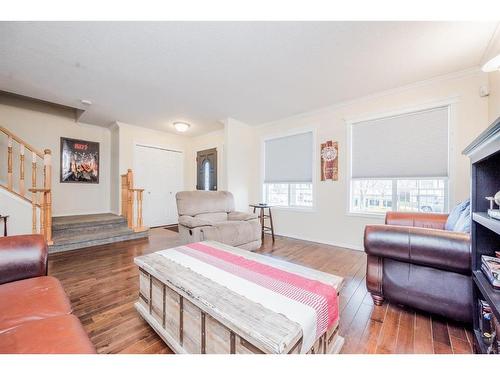 6218 90 Street, Grande Prairie, AB - Indoor Photo Showing Living Room