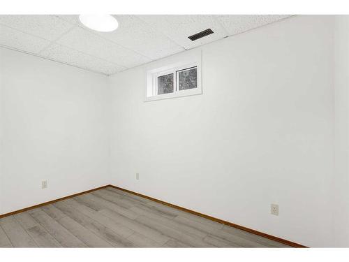 11713 95 Street, Grande Prairie, AB - Indoor Photo Showing Other Room