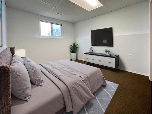 10361 Kateri Drive, Grande Prairie, AB - Indoor Photo Showing Bedroom