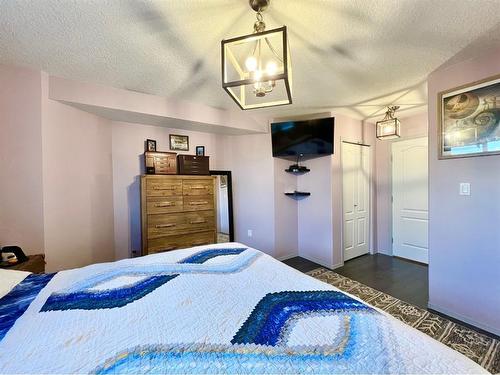 8829 65 Avenue, Grande Prairie, AB - Indoor Photo Showing Bedroom