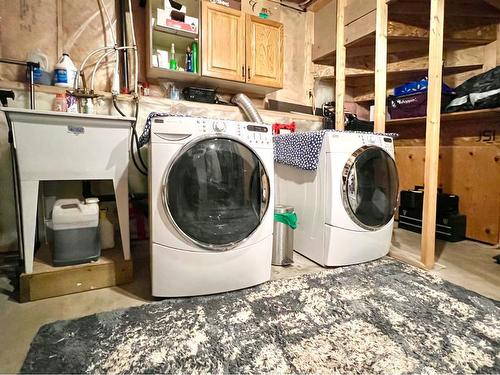 8829 65 Avenue, Grande Prairie, AB - Indoor Photo Showing Laundry Room