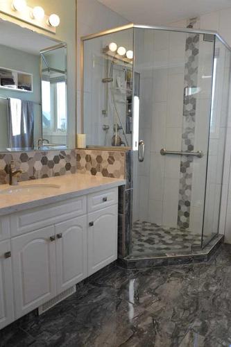 6306 99 Street, Grande Prairie, AB - Indoor Photo Showing Bathroom