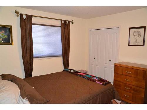 6306 99 Street, Grande Prairie, AB - Indoor Photo Showing Bedroom