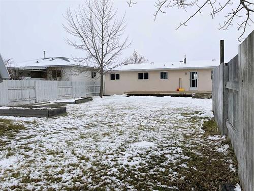 11828 104 Avenue, Fairview, AB - Outdoor