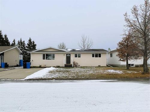 11828 104 Avenue, Fairview, AB - Outdoor