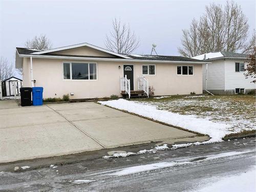 11828 104 Avenue, Fairview, AB - Outdoor