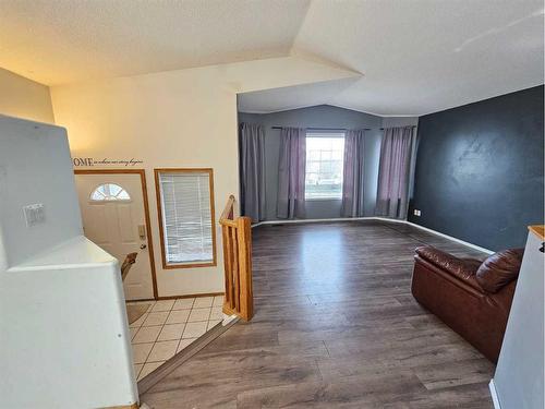 12401 97B Street, Grande Prairie, AB - Indoor Photo Showing Other Room