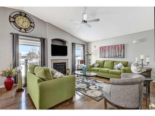 15609 103 Street, Rural Grande Prairie No. 1, County Of, AB - Indoor Photo Showing Living Room With Fireplace