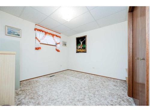 10224 Michaelis Boulevard, Grande Prairie, AB - Indoor Photo Showing Other Room