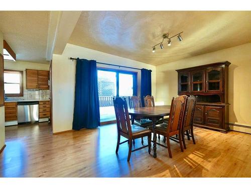 5401 52 Street, Berwyn, AB - Indoor Photo Showing Dining Room