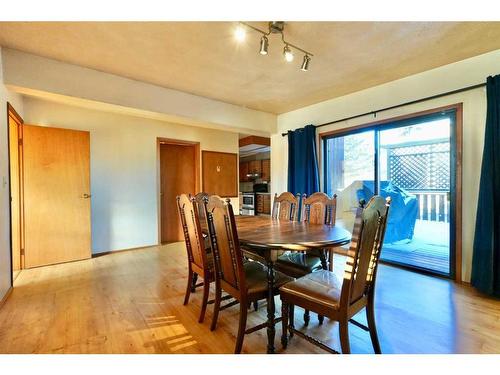 5401 52 Street, Berwyn, AB - Indoor Photo Showing Dining Room