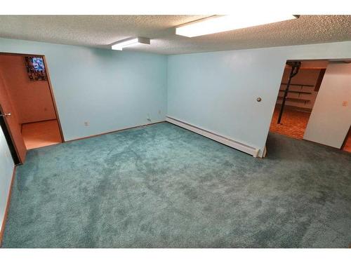 5401 52 Street, Berwyn, AB - Indoor Photo Showing Other Room