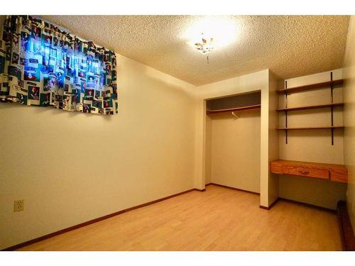 5401 52 Street, Berwyn, AB - Indoor Photo Showing Other Room