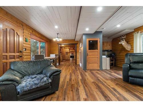 743026 Rr 50, Rural Grande Prairie No. 1, County Of, AB - Indoor Photo Showing Living Room