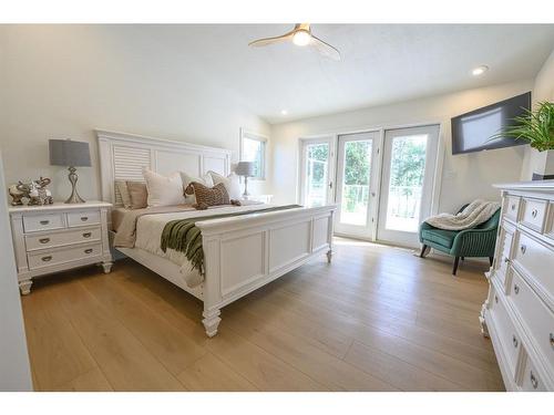 13505 92 Street, Peace River, AB - Indoor Photo Showing Bedroom