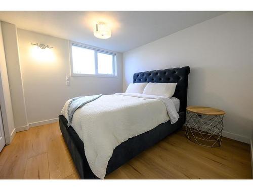 13505 92 Street, Peace River, AB - Indoor Photo Showing Bedroom