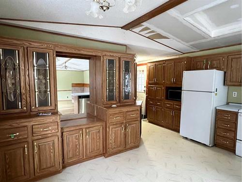 67472 Rge Rd 225, Valleyview, AB - Indoor Photo Showing Kitchen