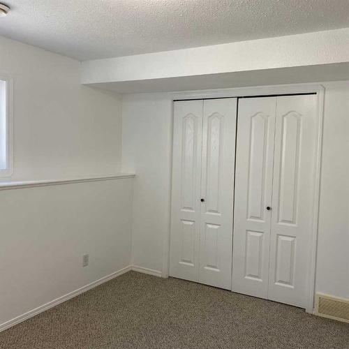 11310 92A Street, Grande Prairie, AB - Indoor Photo Showing Other Room