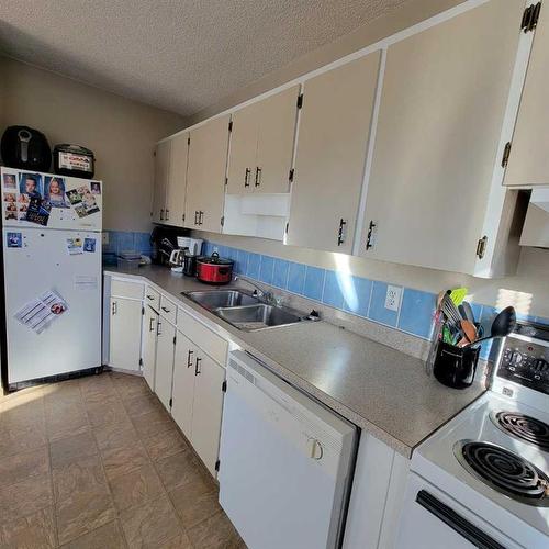 C8-9523 88 Avenue, Peace River, AB - Indoor