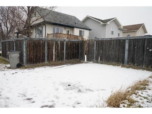 8945 64 Avenue, Grande Prairie, AB - Outdoor