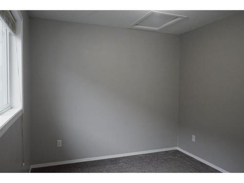 8945 64 Avenue, Grande Prairie, AB - Indoor Photo Showing Other Room