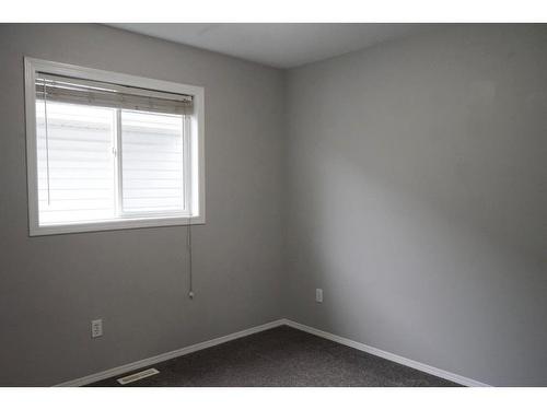 8945 64 Avenue, Grande Prairie, AB - Indoor Photo Showing Other Room