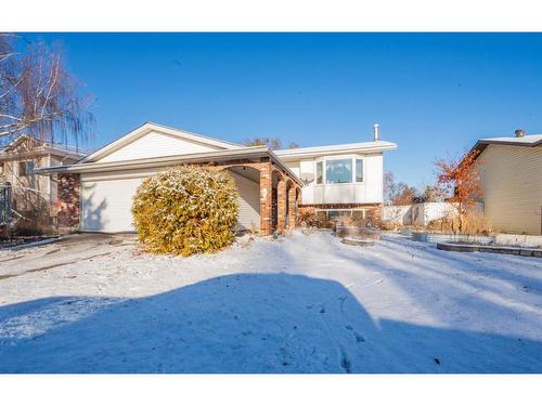 9662 65 Avenue, Grande Prairie, AB - Outdoor