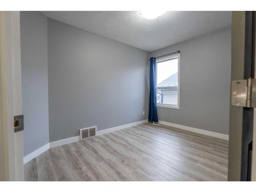 9701 67 Avenue, Grande Prairie, AB - Indoor Photo Showing Other Room