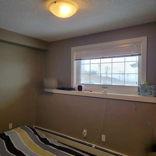 105-9005 99 Street, Peace River, AB - Indoor Photo Showing Other Room