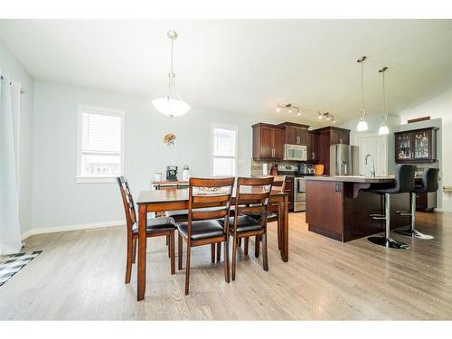 8822 73 Avenue, Grande Prairie, AB - Indoor Photo Showing Dining Room