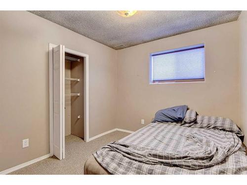 13-71204 Range Road 55, Grande Prairie, AB - Indoor Photo Showing Bedroom