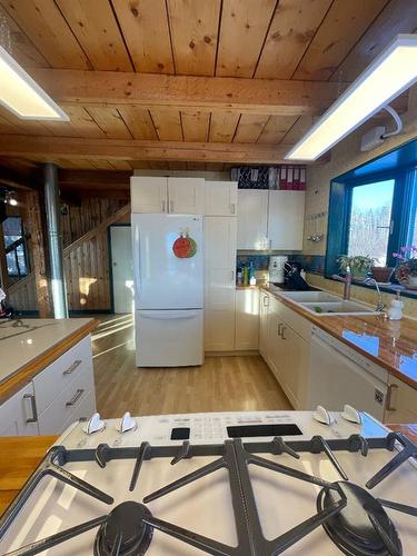 14119 Township Road 774, Rural Big Lakes County, AB - Indoor Photo Showing Kitchen With Double Sink