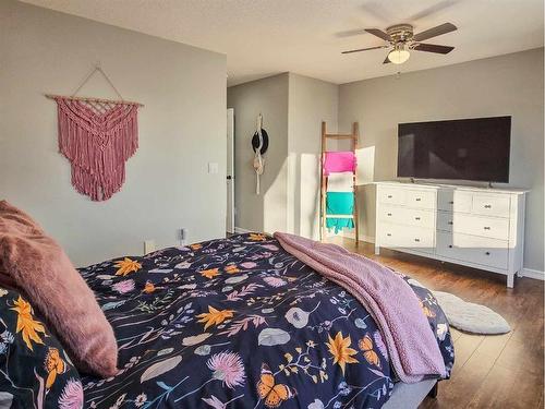 7 - 131 Moberly Road, Grande Cache, AB - Indoor Photo Showing Bedroom