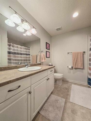 7 - 131 Moberly Road, Grande Cache, AB - Indoor Photo Showing Bathroom