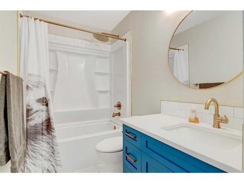 9815 79 Avenue, Grande Prairie, AB - Indoor Photo Showing Bathroom