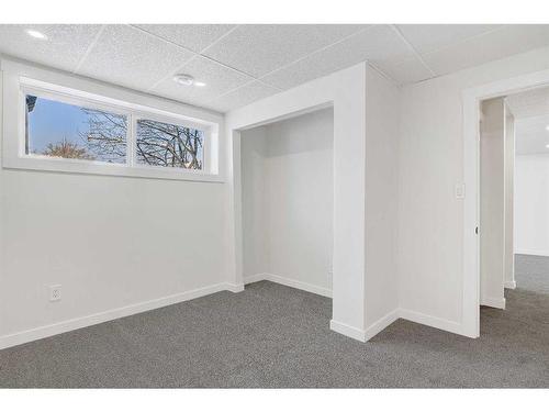 9815 79 Avenue, Grande Prairie, AB - Indoor Photo Showing Other Room