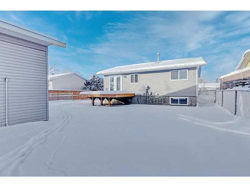 9815 79 Avenue, Grande Prairie, AB - Outdoor