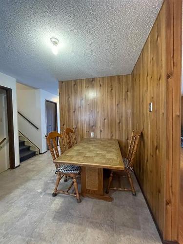 308 4Th Avenue, Kinuso, AB - Indoor Photo Showing Other Room