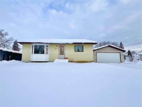 8809 99 Street, Grande Prairie, AB - Outdoor