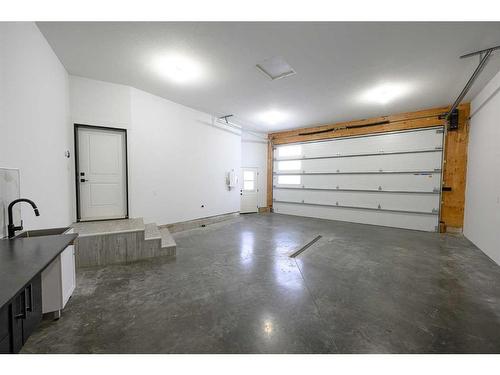 6119 76A Street, Rural Grande Prairie No. 1, County Of, AB - Indoor Photo Showing Garage