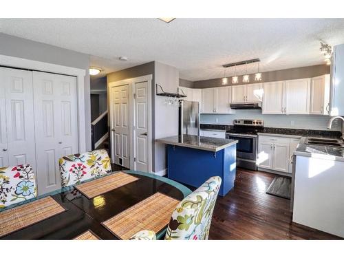 9035 67 Avenue, Grande Prairie, AB - Indoor Photo Showing Kitchen